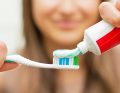 zaniedbania higieny jamy ustnej; fot. iStock