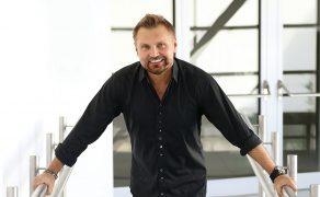 Ppłk lek. stom. Remigiusz Budziłło: Protetyka niejedno ma imię