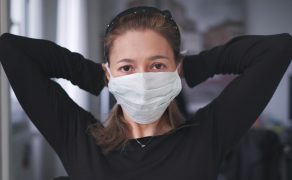 NIL apeluje do Polaków w sprawie Sars-CoV-2; fot. iStock