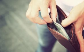 Pomoc finansowa dla rodzin lekarzy zmarłych na COVID-19