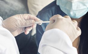 Nowe zasady testowania w kierunku koronawirusa