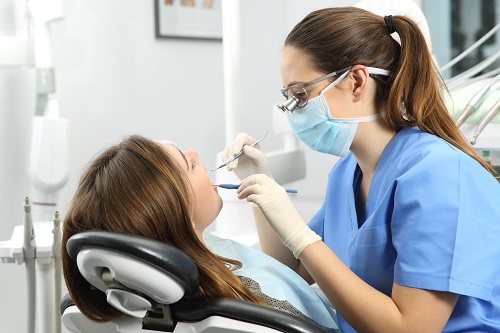 endodoncja regeneracyjna (RET); fot. iStock