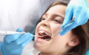 bony na leczenie stomatologiczne dziecka; fot. iStock