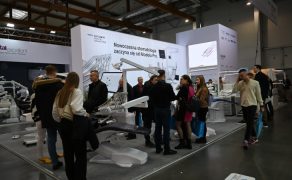 Stoisko firmy Diplomat Dental Solutions