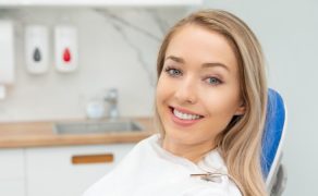 Zachowanie się języka w zgryzie; fot. iStock